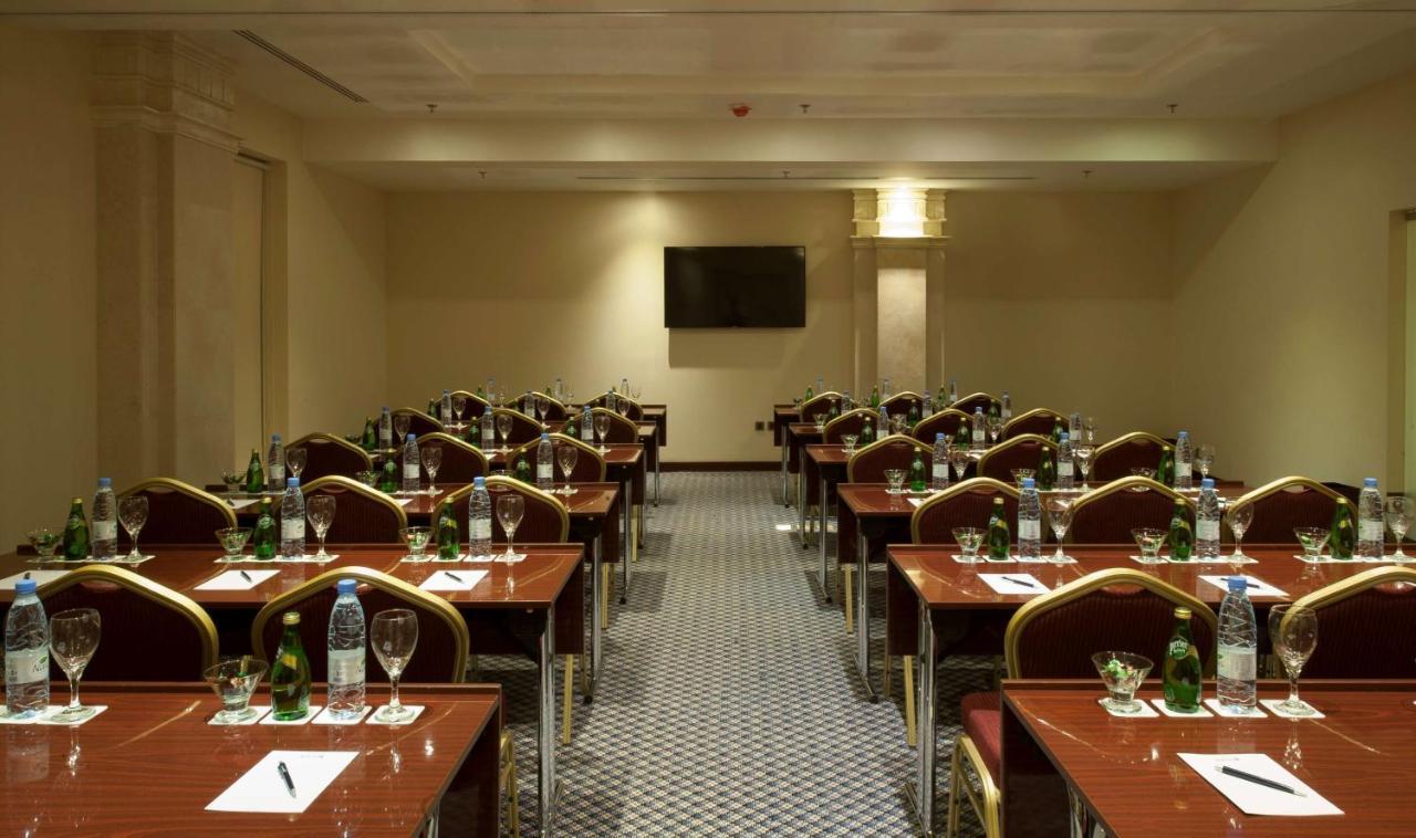 אל חובר Radisson Blu Hotel, Dhahran מראה חיצוני תמונה