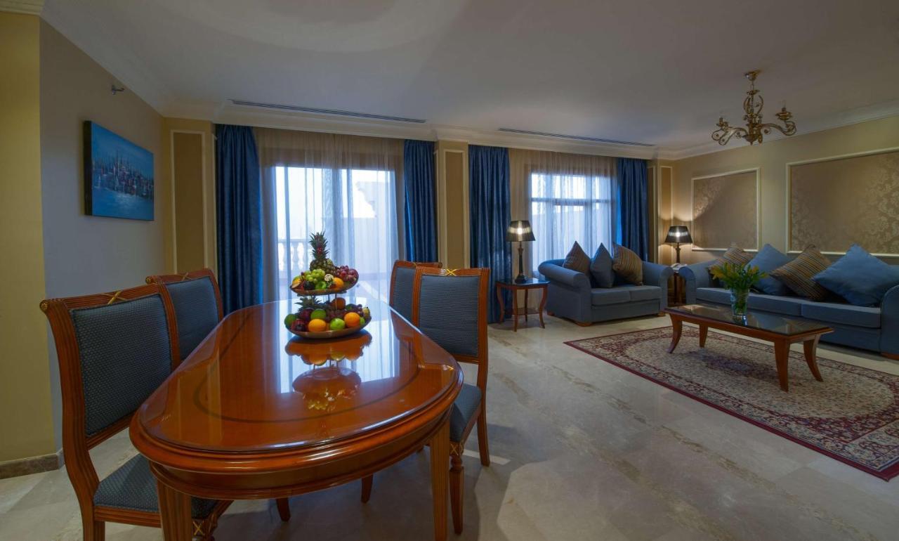 אל חובר Radisson Blu Hotel, Dhahran מראה חיצוני תמונה