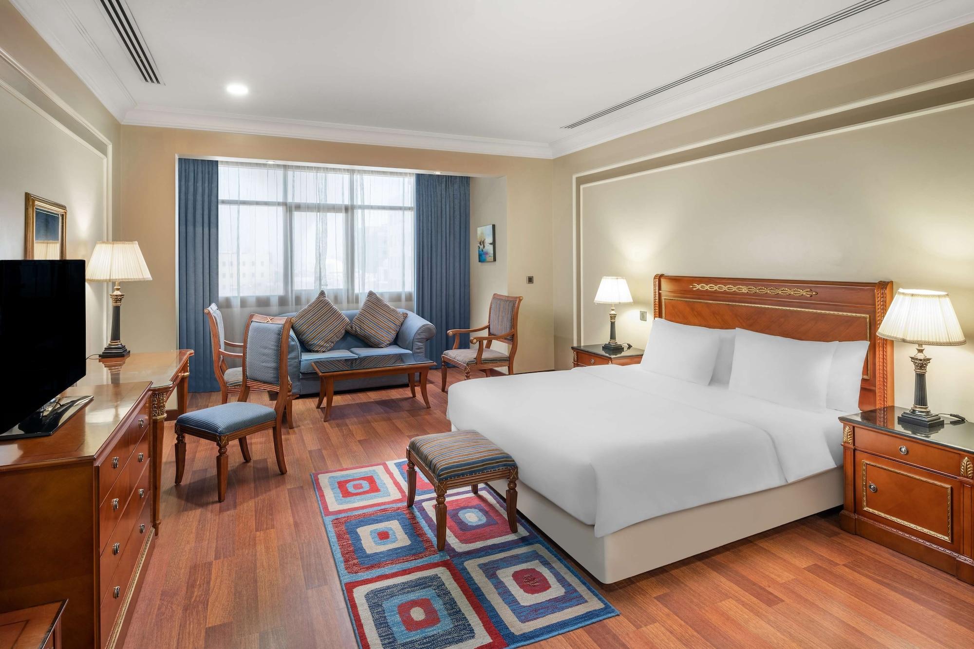 אל חובר Radisson Blu Hotel, Dhahran מראה חיצוני תמונה
