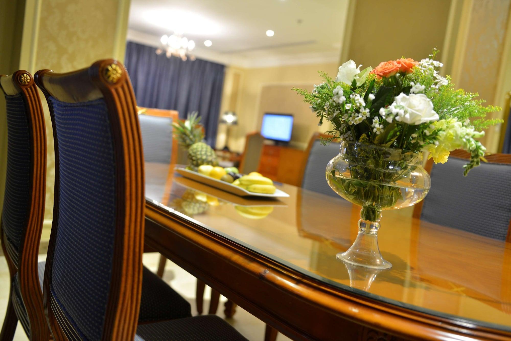 אל חובר Radisson Blu Hotel, Dhahran מראה חיצוני תמונה