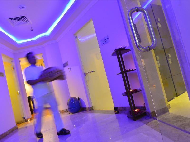 אל חובר Radisson Blu Hotel, Dhahran מראה חיצוני תמונה
