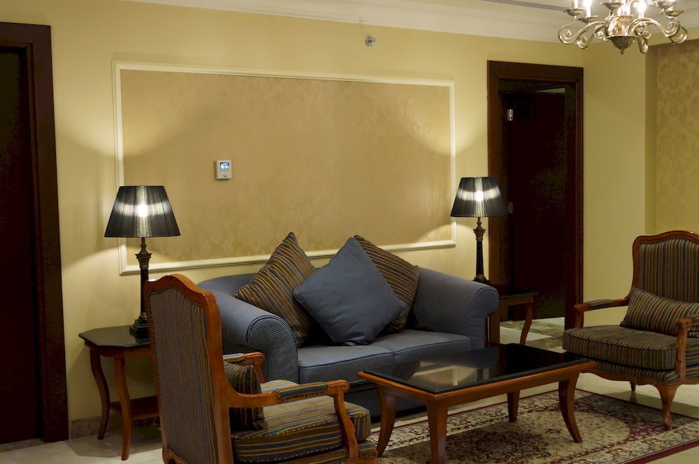 אל חובר Radisson Blu Hotel, Dhahran מראה חיצוני תמונה